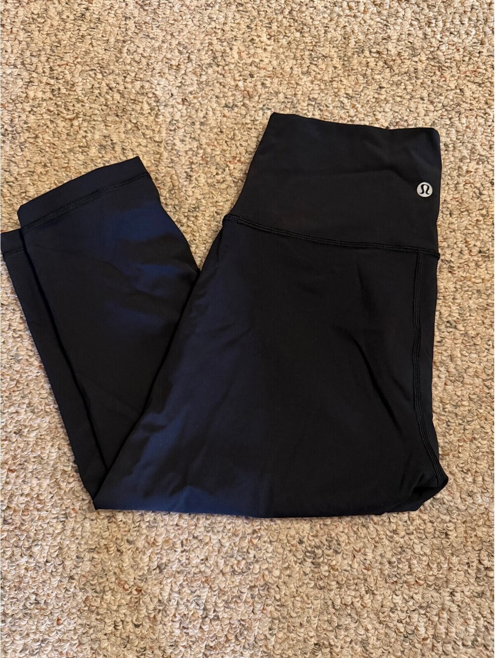 Lululemon black stretch capri leggings